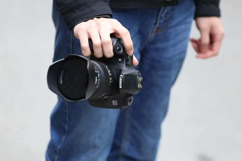 Đánh giá Canon EOS 60D - máy ảnh giá sinh viên